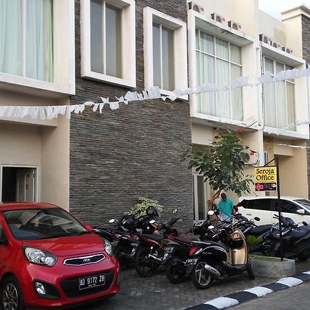 Seroja Kostel Golo Hotell Yogyakarta Eksteriør bilde